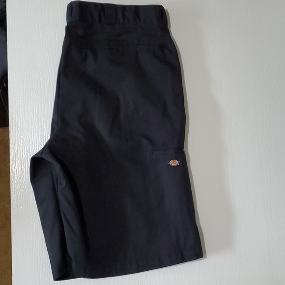 Dickies Shorts 40 w/13" Inseam - Picture 7 of 8